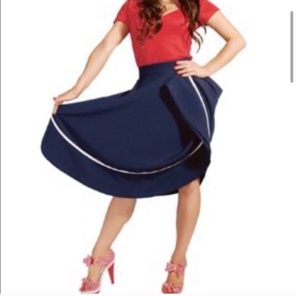 MODCLOTH ROCK STEADY PIN UP CIRCLE SKIRT NAVY NWT